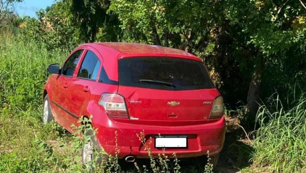 Veículo oriundo de roubo é recuperado em Araguatins
