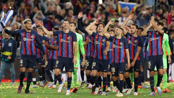 Partidas de futebol movimentarão campeonatos nesta terça-feira. 