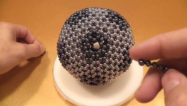 Vendidos como brinquedos, neocubes são um perigo às crianças, alerta Inmetro 
