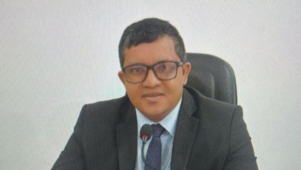 Em Ananás, Carlito Bacuri solicita emenda para infraestrutura e destaca atuação de Robson do Zé Geraldo