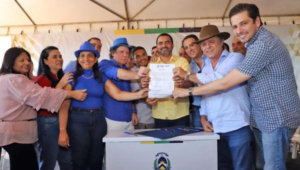 Wanderlei Barbosa assina Ordem de Serviço para restauração da Transcolinas