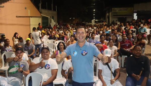 Wanderley Milhomem realiza reunião gigantesca no Setor Costa Esmeralda em Araguaína
