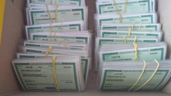 CRAS de Ananás realiza entrega das Carteiras de Identidade