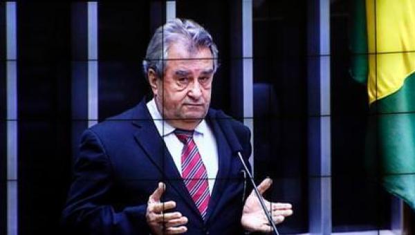 Deputado Célio Moura é cirurgiando em Brasília após grave acidente