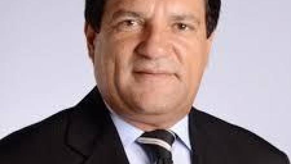Deputado Osires Damaso garante empenho de R$ 400.000 da Saúde para Araguatins e Praia Norte