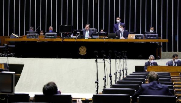 Deputados aprovam reposição do ISS e da cota-parte do ICMS diretamente aos Municípios
