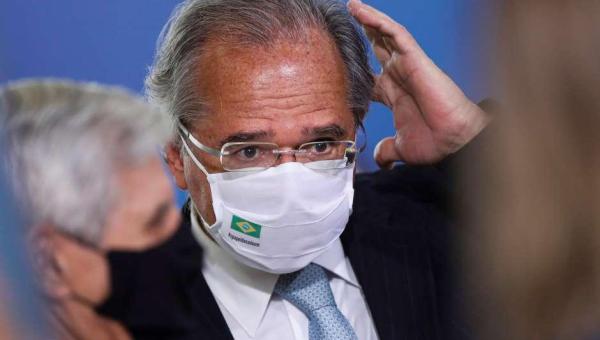 ECONOMIA: Guedes fala em rodada de auxílio para 32 milhões de pessoas