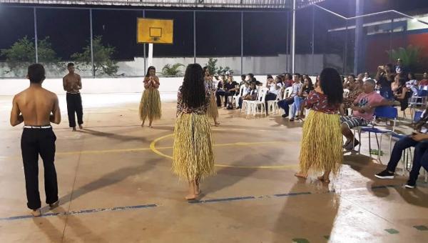 EDUCAÇÃO: CEM realiza noite da Consciência Negra e Meio Ambiente, em Ananás