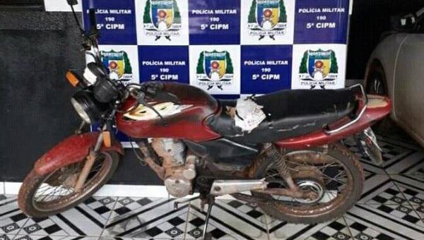 Em Ananás homem é preso com motocicleta roubada