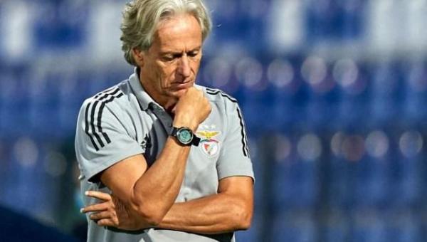 Em baixa no Benfica, Jorge Jesus planeja volta ao Brasil, diz jornalista