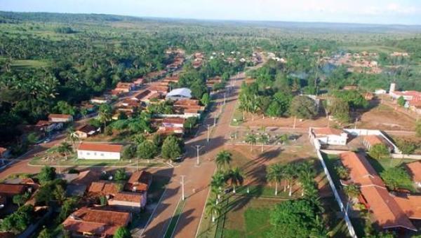 Em Santa Terezinha do TO, Dados do Portal da Transparência Mostram que a Prefeita Itelma Já Gastou Mais de R$ 350 Mil Com Aluguel de uma Van