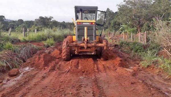 Estradas em Axixá, Ananás e Cachoeirinha recebem manutenção da Ageto
