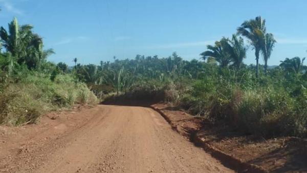 Prefeitura segue recuperando estradas vicinais em Xambioá 