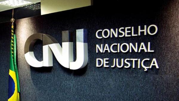 Extinção dos cargos de escrivão e oficial de Justiça agora segue para análise do CNJ