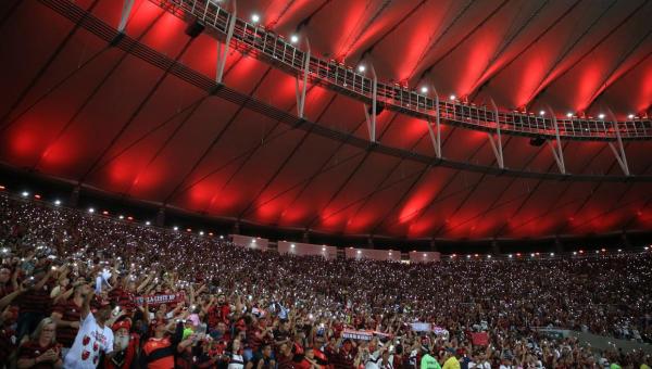 Flamengo faz 5 a 0, atropela o Grêmio no Maracanã e vai à final da Libertadores