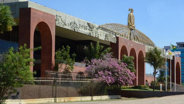 Governo diz que problemas técnicos do BB foram resolvidos e pagamento de todos os servidores já está nas contas