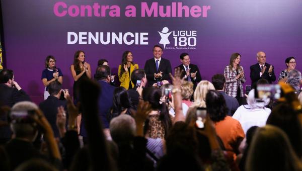 Governo quer capacitar delegacias do país para atendimento à mulher