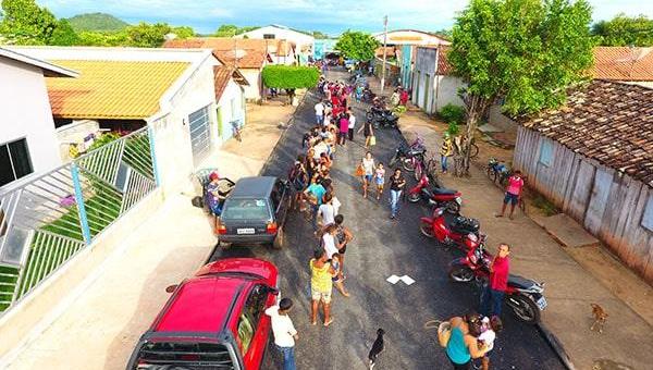 Grande público  aguarda abertura da Feira da Cidadania em Ananás