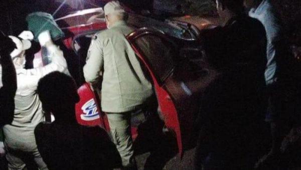 Homem fica ferido após perder controle de carro e sair da pista na TO-222