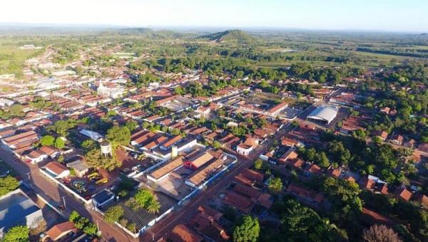 HOMENAGEM: Professor Leontino Pereira de Sousa é homenageado com nome de Escola Municipal em Ananás