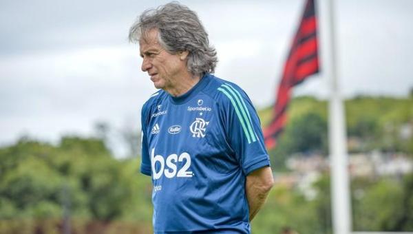 Jorge Jesus é procurado por portugueses, mas Flamengo mantém 