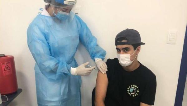 Jovens cruzam fronteira com Uruguai por vacina contra covid-19: 'No Brasil, ia demorar muito'