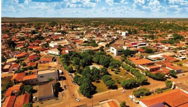 Juiz pede esclarecimentos do Ministério Público sobre denúncia irregular de vacinação em Colinas do Tocantins