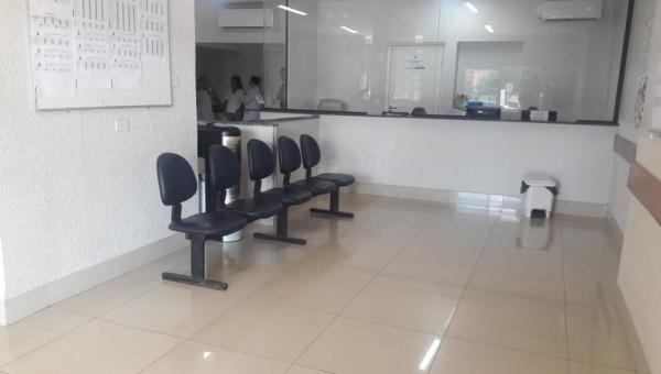 Médicos e outros profissionais da saúde são recontratados pelo Estado após problemas em hospitais