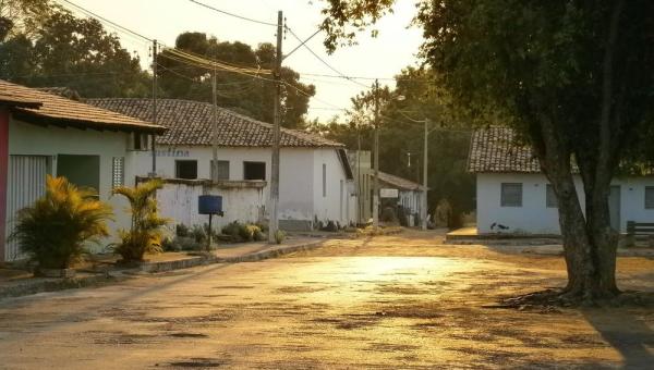 Menina de 3 anos morre afogada em rio e avó desaparece após tentar salvar neta