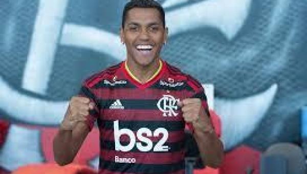 Mudança de comando vira combustível para Pedro Rocha, que busca mais espaço no Flamengo
