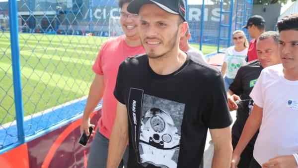 NOTÍCIAS BOAS: Renê, do Flamengo, faz doação e participa de campanha para ajudar hospital no Piauí em combate ao coronavírus