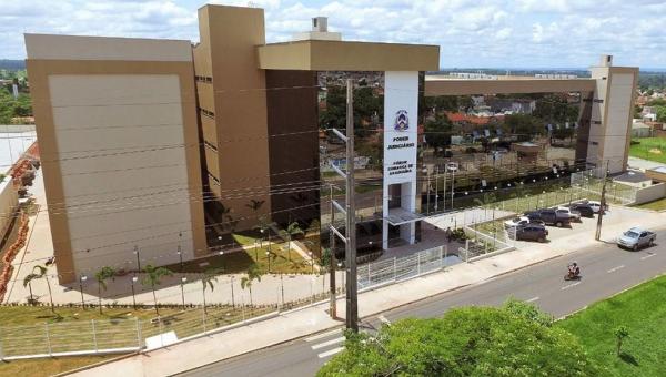 Novo julgamento de homicídio é cancelado em Araguaína por causa de impasse entre juiz e promotor sobre uso de máscara