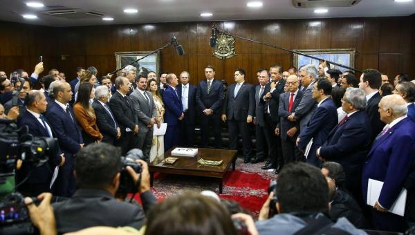Pacto federativo pode transferir até R$ 500 bi a estados e municípios