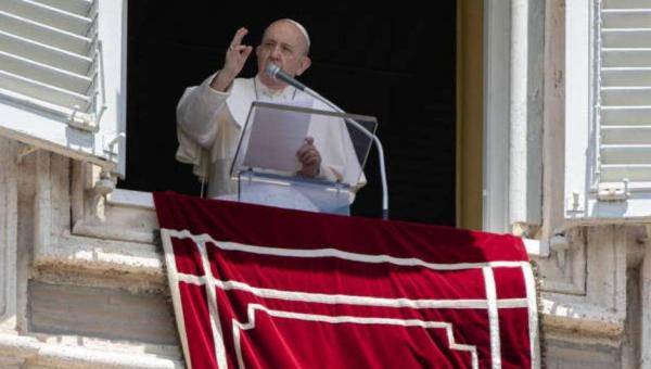 Papa liga para arcebispo de Aparecida e diz rezar por Brasil