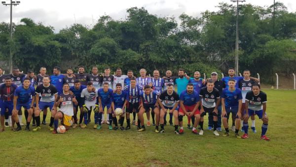 Partida de Futebol em Wanderlândia reúne amigos e arrecada alimentos para famílias carentes 
