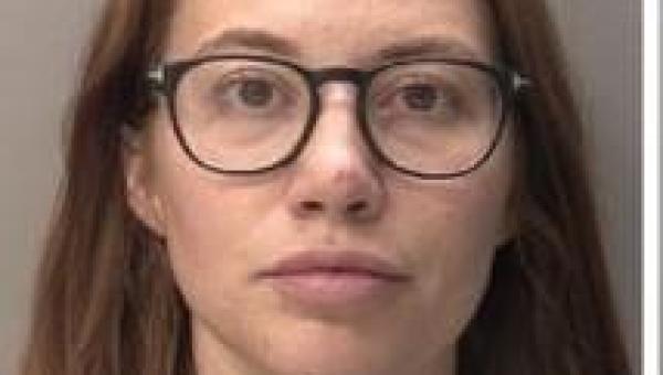 PEDOFILIA: Babá é condenada após gravar vídeo abusando de bebê de 18 meses na Inglaterra