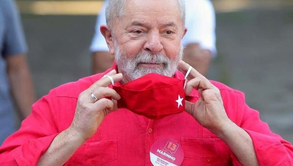 POLÍTICA: Lula tem condenações anuladas por Fachin e é liberado para disputar eleição 