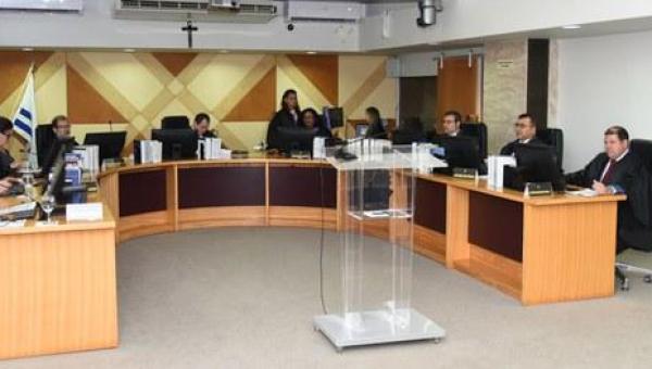 POLÍTICA: Juiz Adelmar Aires vota pela inelegibilidade de Carlesse, mas Pleno do TRE mantém maioria pela rejeição das Aijes e absolve governador