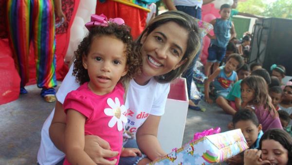 Prefeita de Xambioá Patrícia Evelin adere ao Programa Prefeito Amigo da Criança