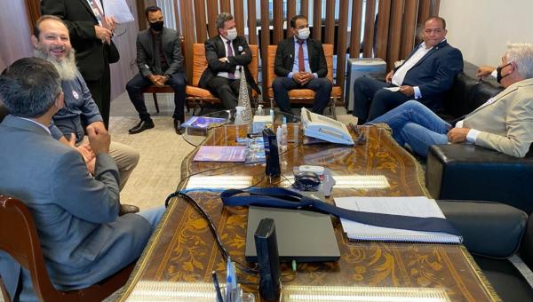Prefeito Eduardo Madruga e lideranças do Bico do Papagaio se encontram com autoridades em Brasília