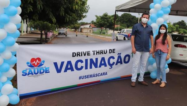 Prefeitura de Wanderlândoa promove Drive Thru de vacinação contra COVID-19 para os idosos
