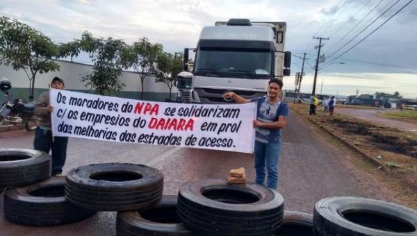 Protesto de empresários, trabalhadores e moradores bloqueia acesso ao Daiara em Araguaína