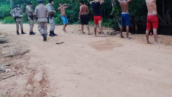 SAMPAIO: Grupo fura quarentena, promove farra em balneário e vai curar ressaca na Delegacia