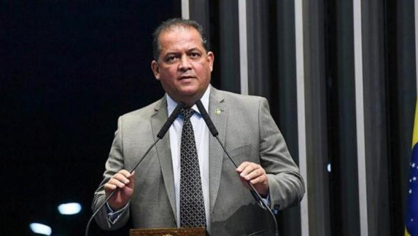 Senador do Tocantins é o novo líder de Bolsonaro no Congresso com saída de Joice Hasselmann