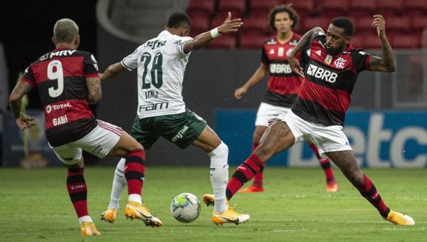 Superior, Flamengo vence o Palmeiras e depende apenas de si para ser campeão