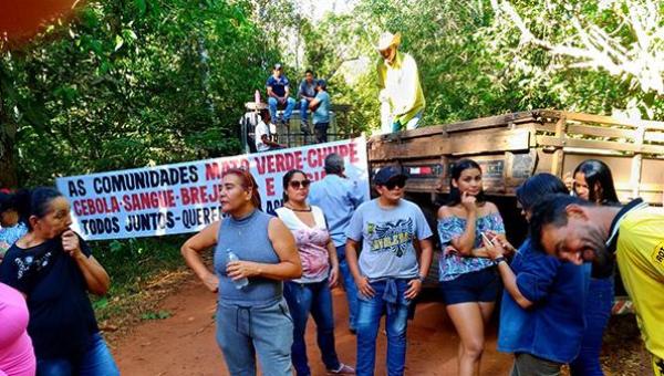 TO-423: manifestantes fazem bloqueio em reivindicação à pavimentação asfáltica