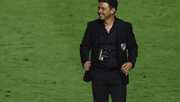 Torcedores do Flamengo invadem perfil de Marcelo Gallardo e pedem contratação do treinador