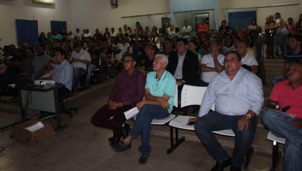 TRANSPARÊNCIA: População de Ananás participa de audiência pública sobre condição financeira do Município