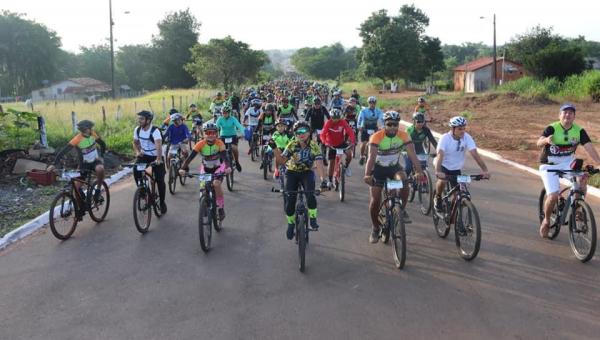 Wanderlândia recebeu desportistas de diversas cidades e estados em evento Cicloturismo neste domingo.