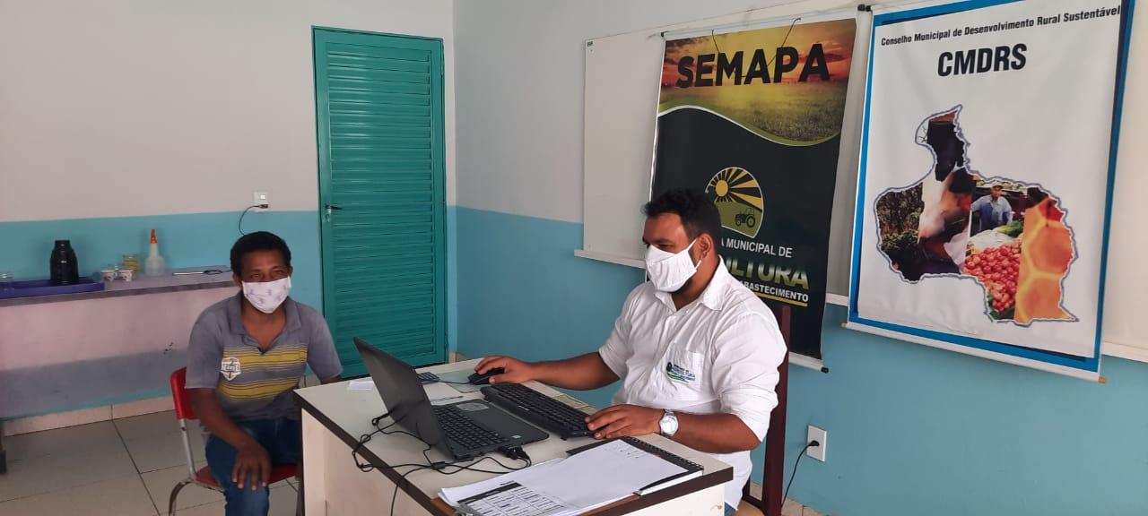 Prefeitura de Ananás inicia plano agrícola com produtores rurais 